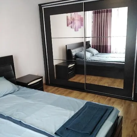 Апартаменты Apartament 2 Camere Cu Parcare *
